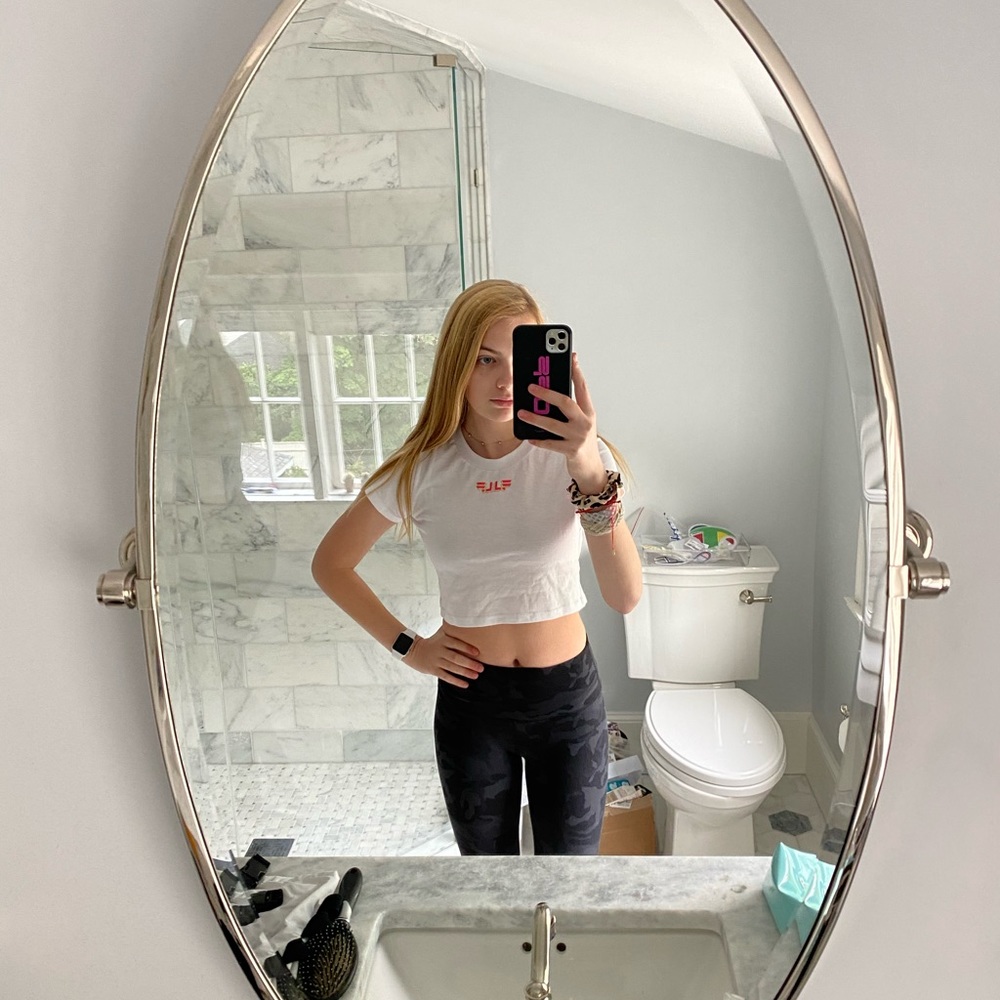 LF the brand crop top🔥